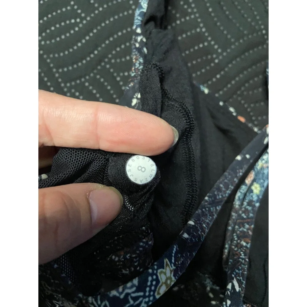 Lululemon Free To Be Serene Bra Size 8 Floral Butterfly Multi Strap Sports Bra
